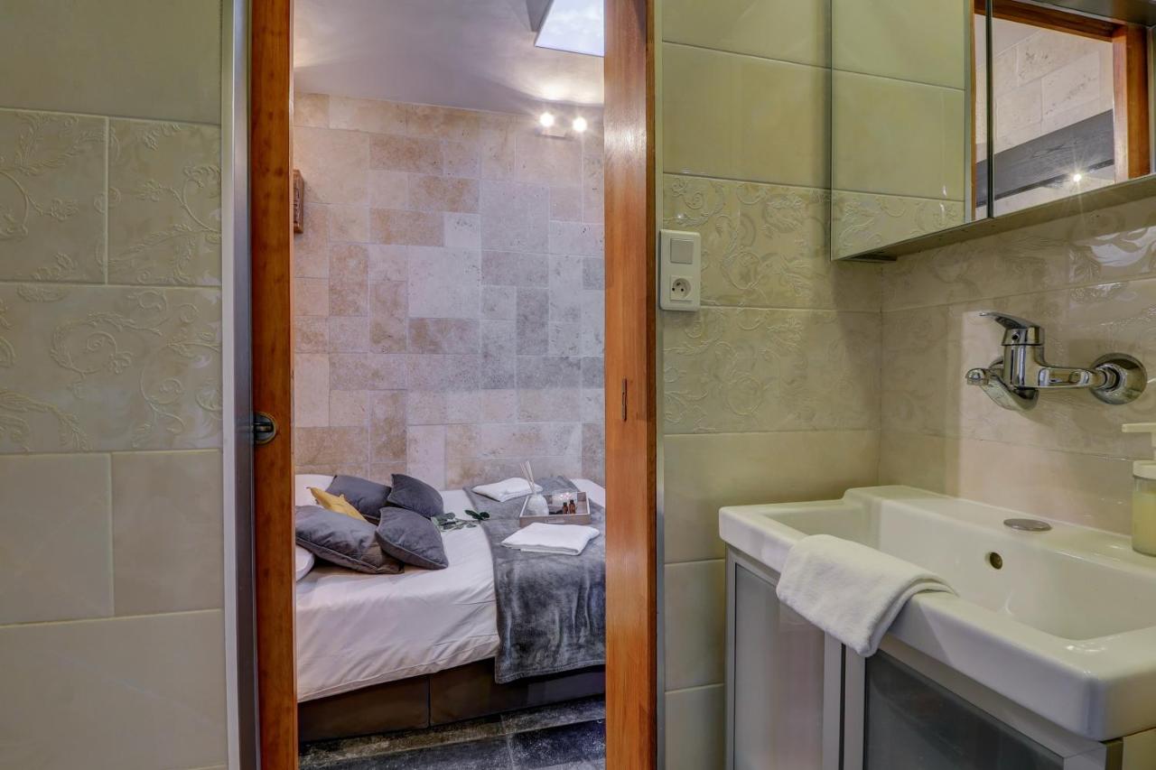 Sous Mon Toi Topdestination-dijon - Sauna & Jacuzzi - Classe 3 Etoiles Dijon